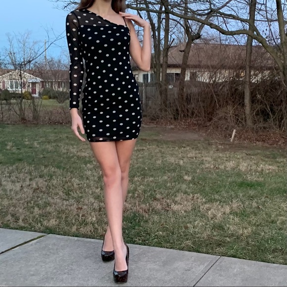 Sexy NWOT Black & White Polka Dot Dress - Picture 5 of 9